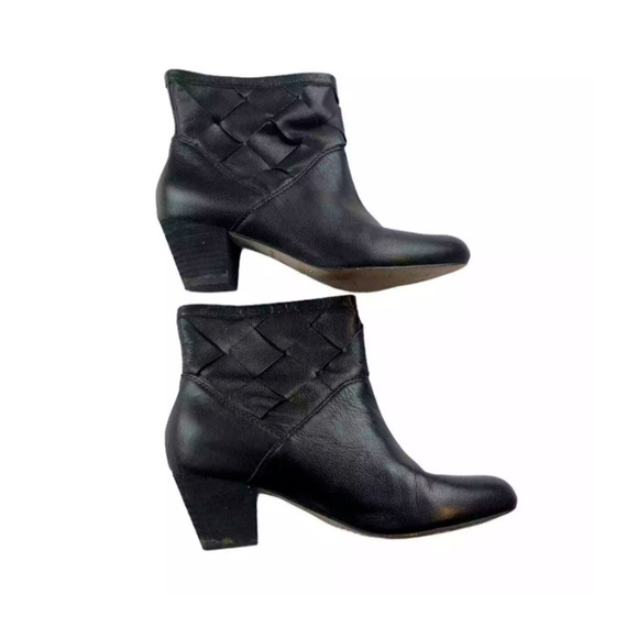 Corso Como Womens Benster Pull On Ankle Boots Black Leather Heeled Size 7M - Picture 5 of 8